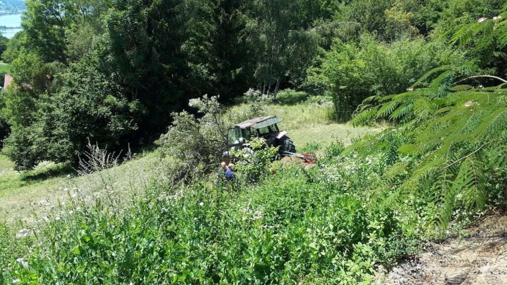 Ossiacher See News | Traktorabsturz in Fresen bei Himmelberg