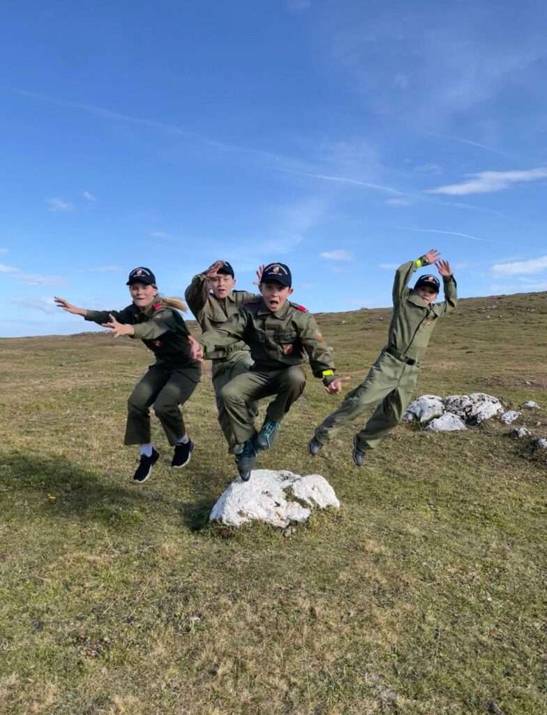 Ossiacher See News | Baumpflanzaktion der Feuerwehrjugend am Dobratsch