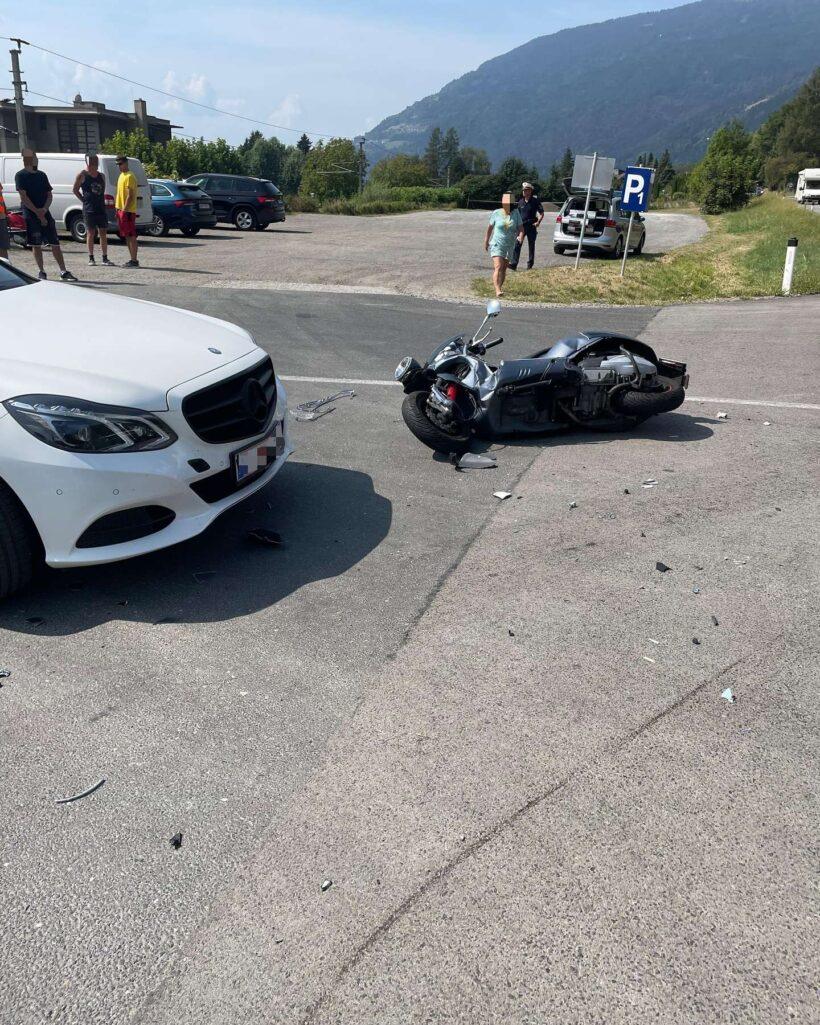 Ossiacher See News | Motorradfahrer (60) nach Kollision schwer verletzt.